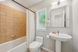 66 Arlington Ct, Kensington, CA 94707 - Photo 67