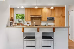 66 Arlington Ct, Kensington, CA 94707 - Photo 33