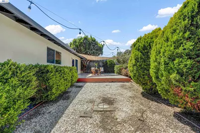 2547 Silvercrest Ct, Pinole, CA 94564 - Photo 53