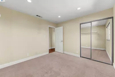 2547 Silvercrest Ct, Pinole, CA 94564 - Photo 45