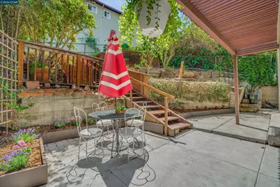 10 Green St, Martinez, CA 94553 - Photo 25