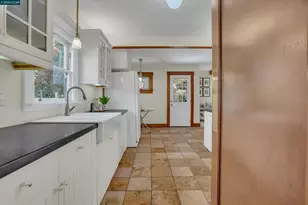 10 Green St, Martinez, CA 94553 - Photo 11