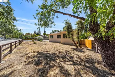 1069 Homestead Ave, Walnut Creek, CA 94598 - Photo 9