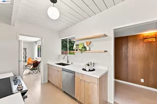 801 Richmond Ave, San Jose, CA 95128 - Photo 17