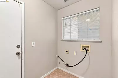 2008 Gordon Verner Cir, Stockton, CA 95206 - Photo 33