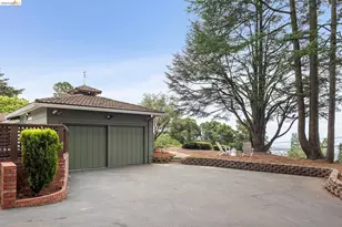 13474 Skyline Blvd, Oakland, CA 94619 - Photo 49