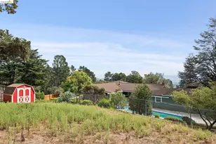 13474 Skyline Blvd, Oakland, CA 94619 - Photo 57