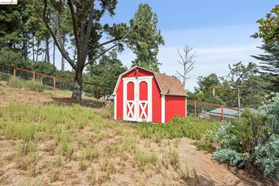 13474 Skyline Blvd, Oakland, CA 94619 - Photo 55