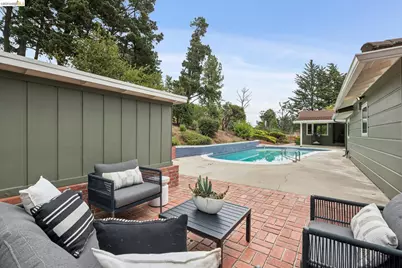 13474 Skyline Blvd, Oakland, CA 94619 - Photo 51