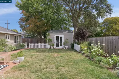 137 Adria Dr, Pleasant Hill, CA 94523 - Photo 37