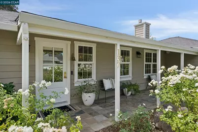 137 Adria Dr, Pleasant Hill, CA 94523 - Photo 5