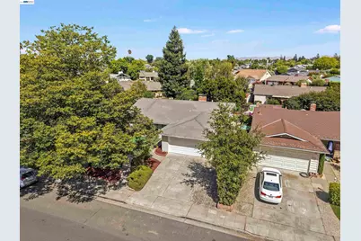 1730 El Padro Dr, Livermore, CA 94550 - Photo 3