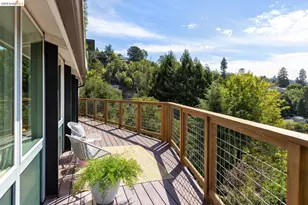 1999 Gaspar Dr, Oakland, CA 94611 - Photo 9