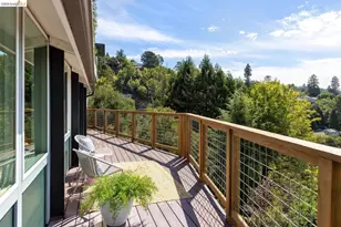 1999 Gaspar Dr, Oakland, CA 94611 - Photo 9