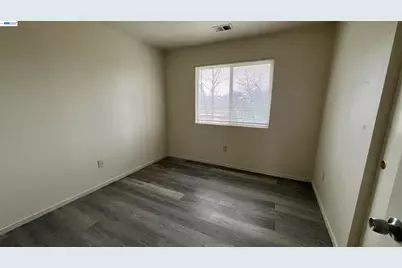 2149 Stormy Creek Ct, Stockton, CA 95206 - Photo 19