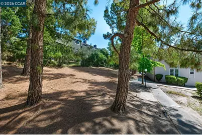 395 Camelback Rd #2, Pleasant Hill, CA 94523 - Photo 21