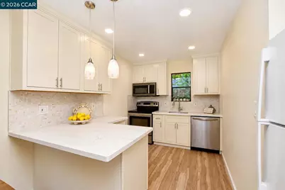 395 Camelback Rd #2, Pleasant Hill, CA 94523 - Photo 1