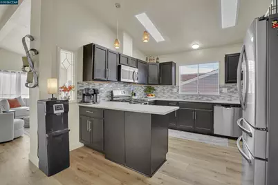 1840 Paris Ln #61, Antioch, CA 94509 - Photo 17