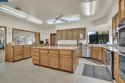 1840 Paris Ln #61, Antioch, CA 94509 - Photo 37