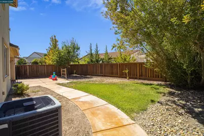 2421 Talaria Dr, Oakley, CA 94561 - Photo 31
