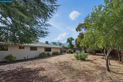 1013 Panadero Way, Clayton, CA 94517 - Photo 33