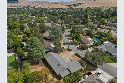 1013 Panadero Way, Clayton, CA 94517 - Photo 39