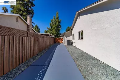 178 Richard Pl, Vacaville, CA 95687 - Photo 43