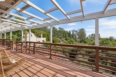 3353 Burdeck Dr, Oakland, CA 94602 - Photo 29