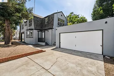 6031 Camden St, Oakland, CA 94605 - Photo 3
