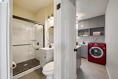 6031 Camden St, Oakland, CA 94605 - Photo 13