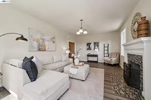 6031 Camden St, Oakland, CA 94605 - Photo 7