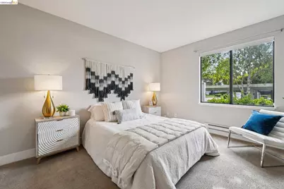 45 Schooner Ct, Richmond, CA 94804 - Photo 13