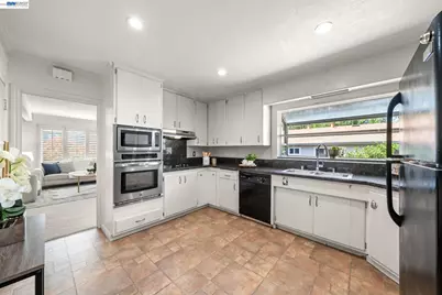 1540 Crescent Ave, Castro Valley, CA 94546 - Photo 11