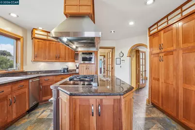 3906 Arbutus Ct, Hayward, CA 94542 - Photo 21