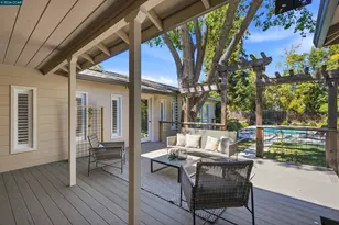 148 Roslyn Dr, Concord, CA 94518 - Photo 27