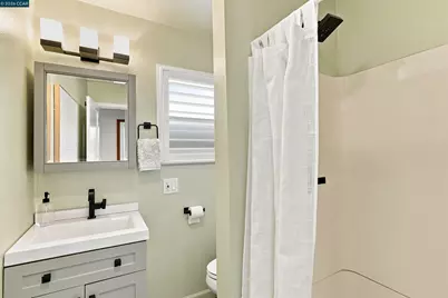 148 Roslyn Dr, Concord, CA 94518 - Photo 23
