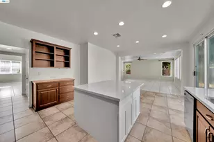 10324 Almanor Cir, Stockton, CA 95219 - Photo 9