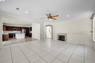 10324 Almanor Cir, Stockton, CA 95219 - Photo 5