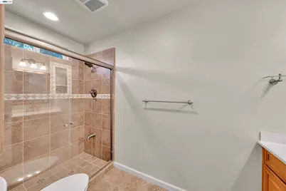 10324 Almanor Cir, Stockton, CA 95219 - Photo 19