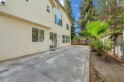 10324 Almanor Cir, Stockton, CA 95219 - Photo 21
