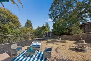 61 St Thomas Ln, Pleasant Hill, CA 94523 - Photo 41