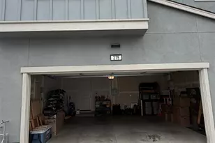 215 Manatee, Suisun City, CA 94585 - Photo 5