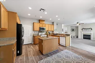 1250 Picadilly Ln, Brentwood, CA 94513 - Photo 17