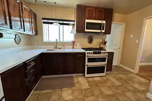 18567 Hunter Ave, San Lorenzo, CA 94541 - Photo 3