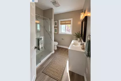 2050 102nd Ave, Oakland, CA 94603 - Photo 33