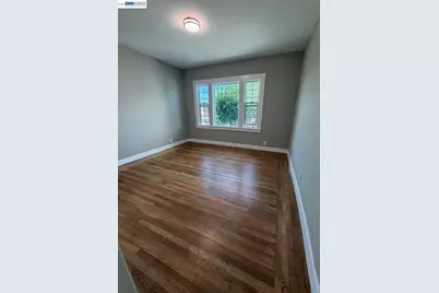 2050 102nd Ave, Oakland, CA 94603 - Photo 23