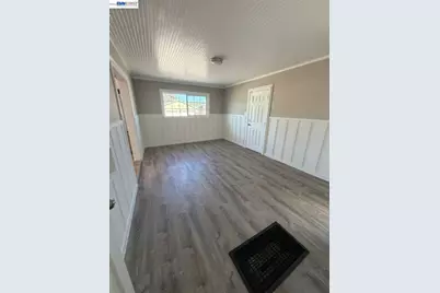 2050 102nd Ave, Oakland, CA 94603 - Photo 21