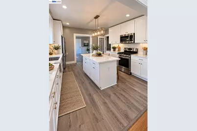 2050 102nd Ave, Oakland, CA 94603 - Photo 21