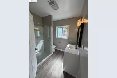 2050 102nd Ave, Oakland, CA 94603 - Photo 31