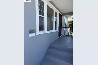 2050 102nd Ave, Oakland, CA 94603 - Photo 9